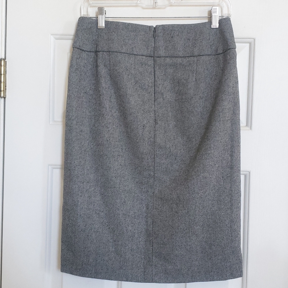 TALBOTS Black Ivory Tweed Wool Skirt Cascading Ruffle Pencil Skirt Workwear - Picture 5 of 11
